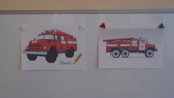 Конкурс рисунков среди  воспитанников  группы  «Пожарные  машины»